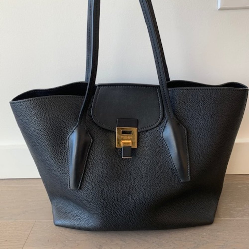 MICHAEL KORS COLLECTION Large Bancroft Tote Black